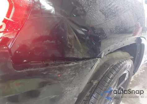 2018 Jeep Grand Cherokee Upland 4X4 from USA, damaged, VIN 1C4RJFAGXJC477053